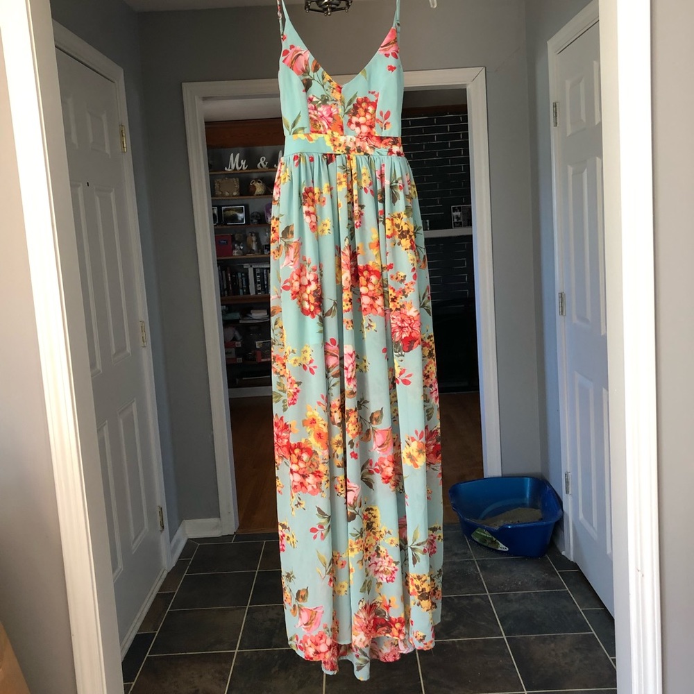 Floral backless maxi dress